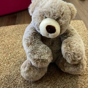 Get your hands on a Ganz teddy bear 8“